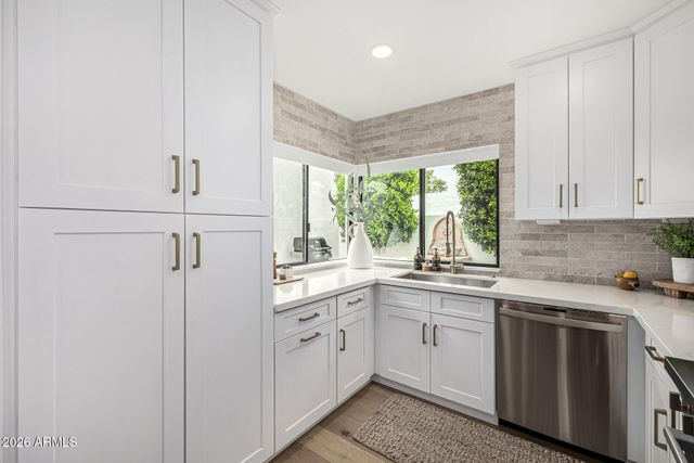 7770 E CAMELBACK Road 11, Scottsdale, AZ 85251