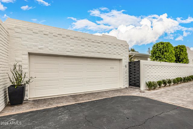 7770 E CAMELBACK Road 11, Scottsdale, AZ 85251