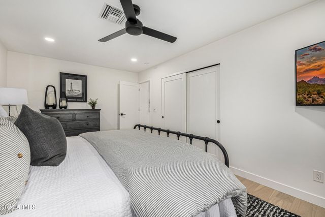 7770 E CAMELBACK Road 11, Scottsdale, AZ 85251