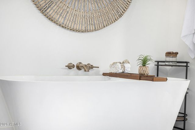 7770 E CAMELBACK Road 11, Scottsdale, AZ 85251