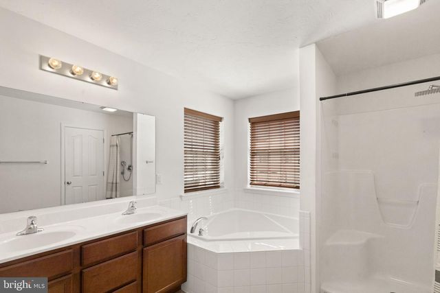 65 W CREST VIEW LN, Gettysburg, PA 17325