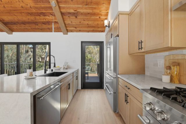 4170 Ingalls St, San Diego, CA 92103
