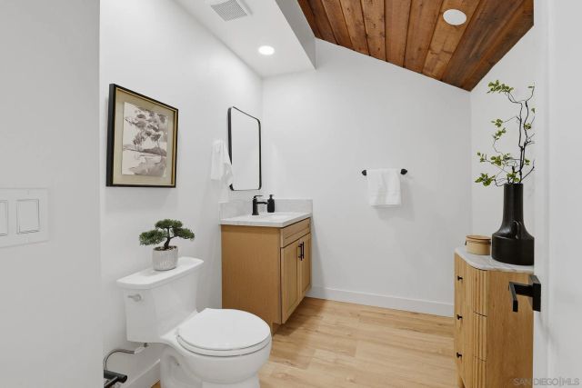 4170 Ingalls St, San Diego, CA 92103
