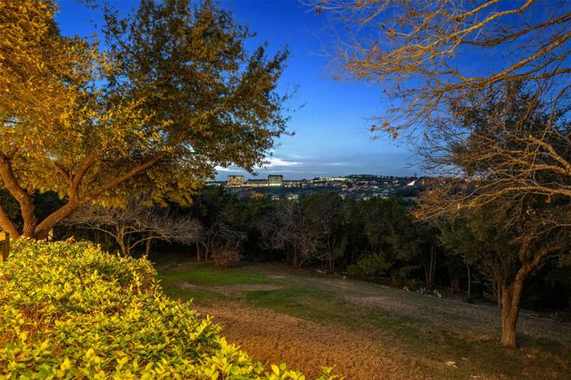 712 Furlong DR, Austin, TX 78746