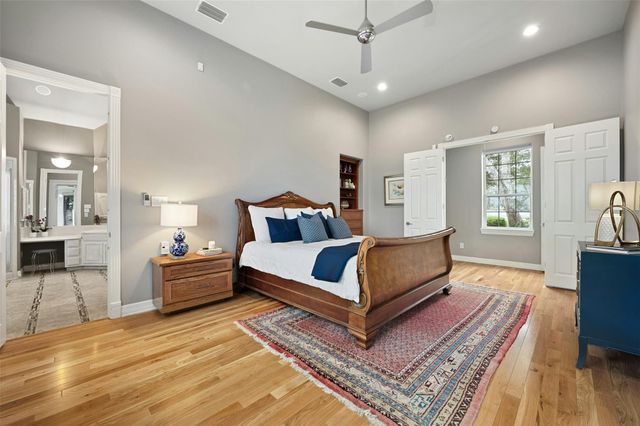 712 Furlong DR, Austin, TX 78746