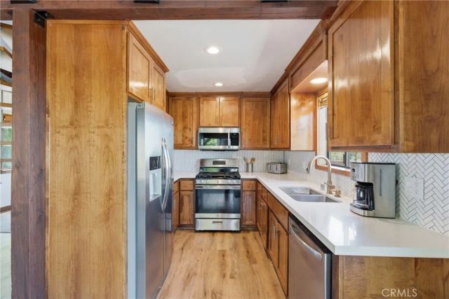 27356 Matterhorn Drive, Lake Arrowhead, CA 92352