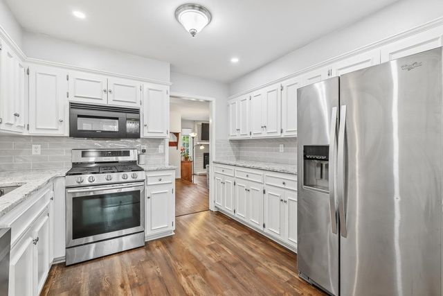2025 N Broadmoor, Wichita, KS 67206