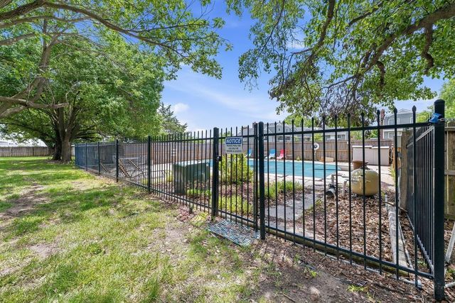 2025 N Broadmoor, Wichita, KS 67206