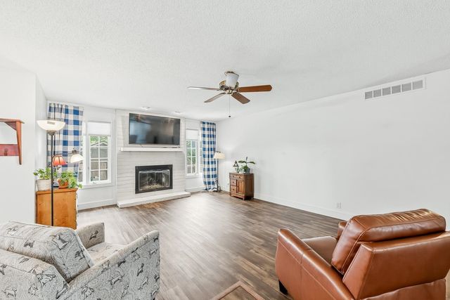 2025 N Broadmoor, Wichita, KS 67206