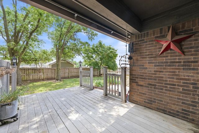 2025 N Broadmoor, Wichita, KS 67206