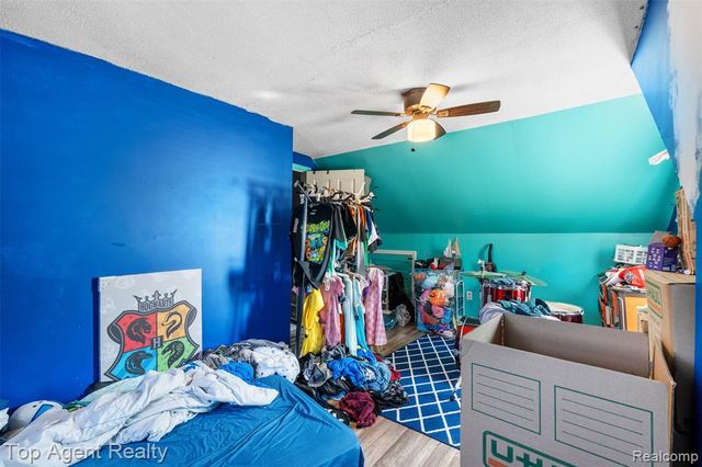 25673 Ford Street, Roseville, MI 48066