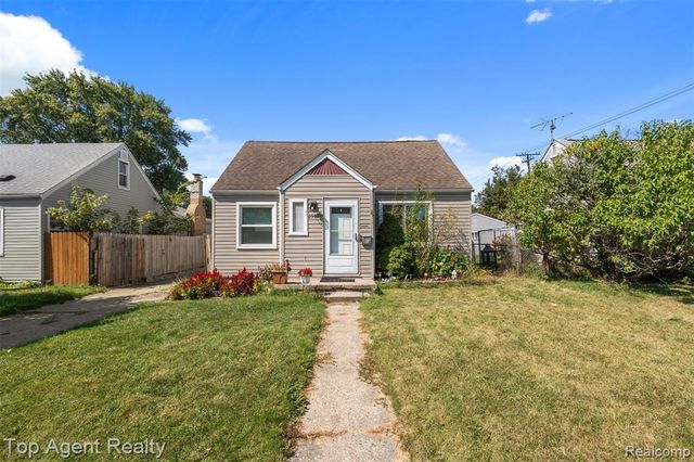 25673 Ford Street, Roseville, MI 48066