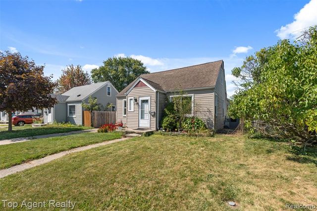 25673 Ford Street, Roseville, MI 48066
