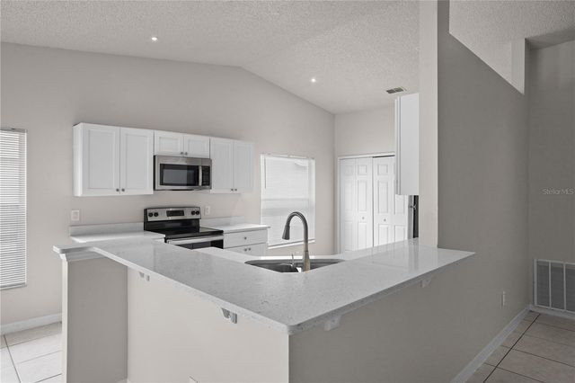 1513 INDIAN OAKS TRAIL, Kissimmee, FL 34747