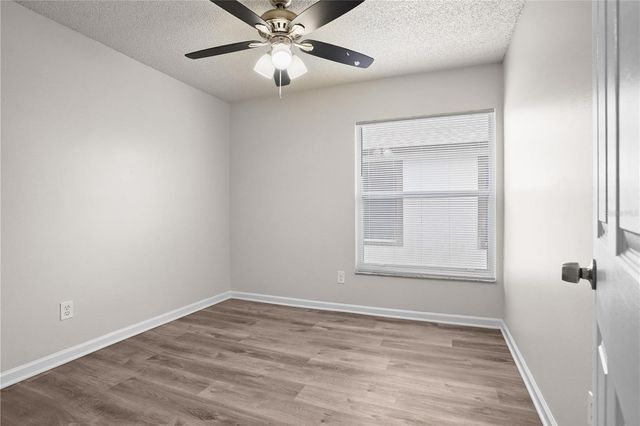 1513 INDIAN OAKS TRAIL, Kissimmee, FL 34747