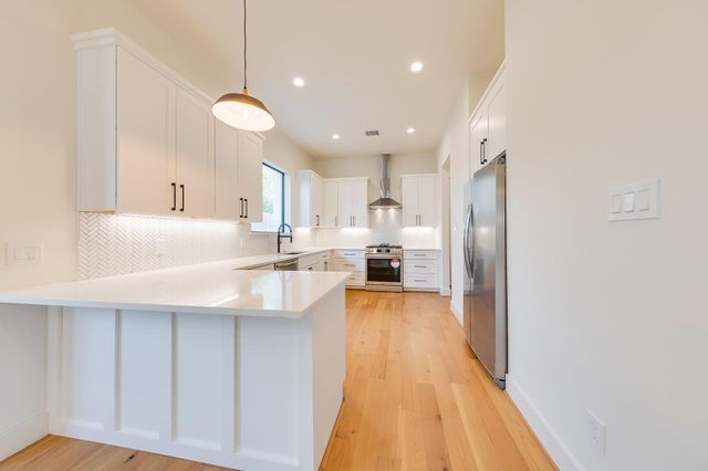 5707 Gano Street, Houston, TX 77009