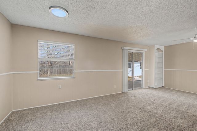 7449 Beaty Street, Fort Worth, TX 76112