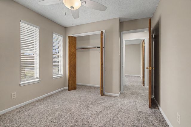 7449 Beaty Street, Fort Worth, TX 76112