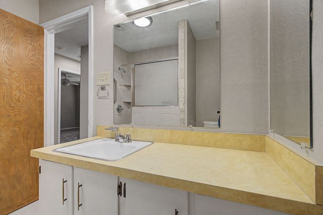 7449 Beaty Street, Fort Worth, TX 76112