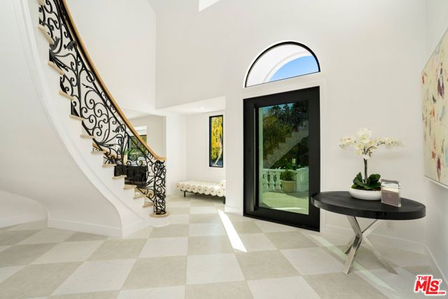 4608 Westchester Drive, Woodland Hills (los Angeles), CA 91364