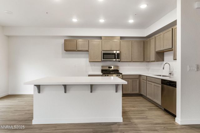 244 Green Lane, Dayton, NV 89403