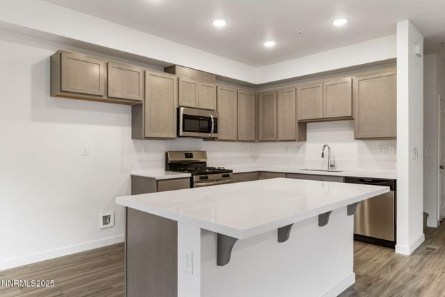 244 Green Lane, Dayton, NV 89403