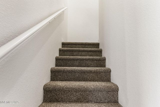 244 Green Lane, Dayton, NV 89403