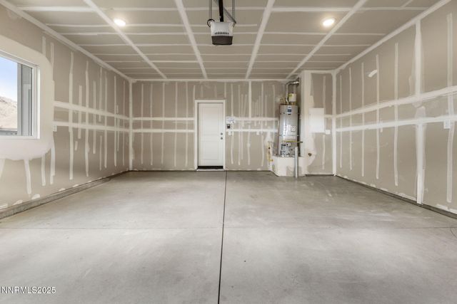 244 Green Lane, Dayton, NV 89403