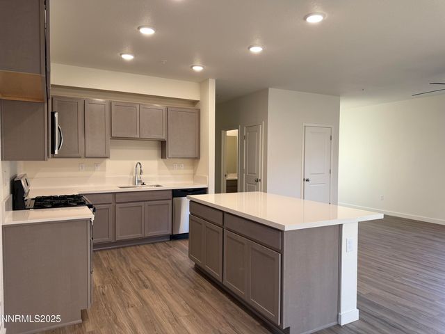 244 Green Lane, Dayton, NV 89403