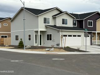 244 Green Lane, Dayton, NV 89403