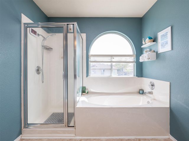 109 Killian LOOP, Hutto, TX 78634