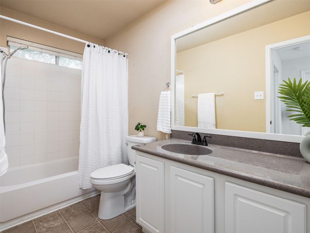 109 Killian LOOP, Hutto, TX 78634