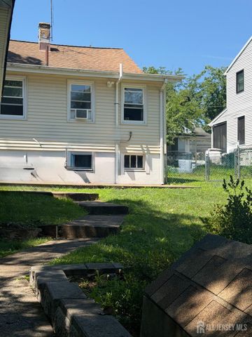 433 S 8th Avenue S, Highland Park, NJ 08904