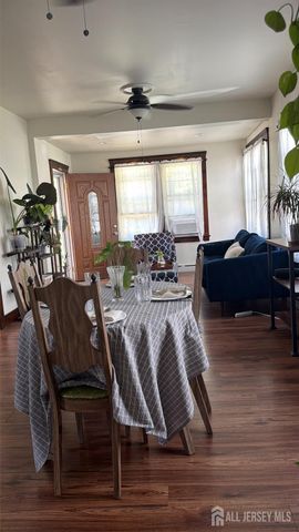 433 S 8th Avenue S, Highland Park, NJ 08904