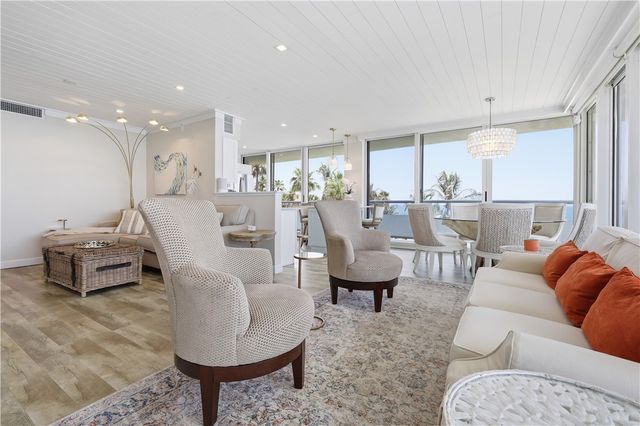 3554 Ocean Drive 403N, Vero Beach, FL 32963