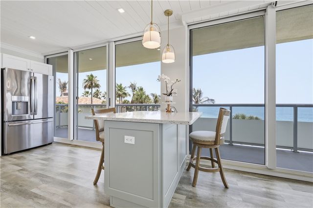 3554 Ocean Drive 403N, Vero Beach, FL 32963