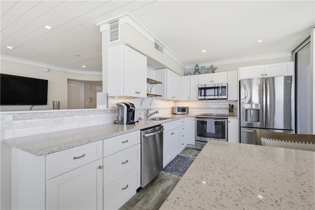 3554 Ocean Drive 403N, Vero Beach, FL 32963