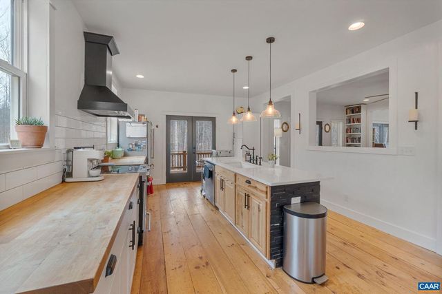 459 ROCKY HOLLOW RD, Charlottesville, VA 22911