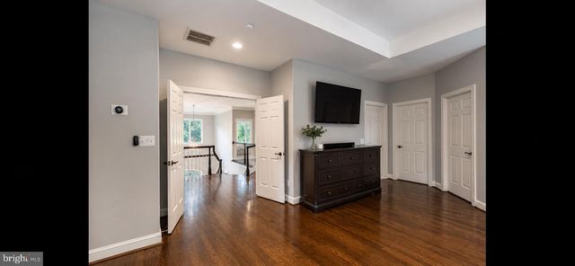 3242 VALLEY LANE, Falls Church, VA 22044