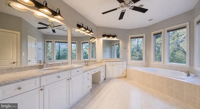 3242 VALLEY LANE, Falls Church, VA 22044