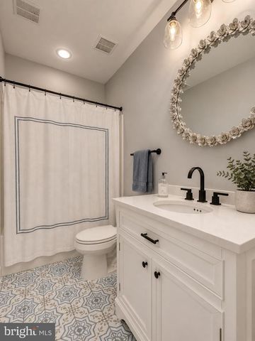 3242 VALLEY LANE, Falls Church, VA 22044