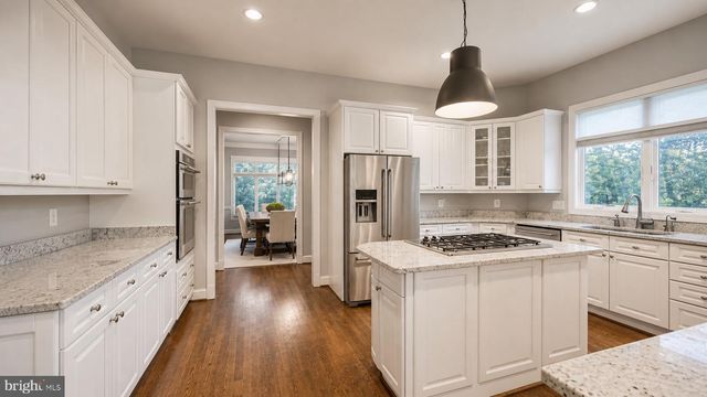 3242 VALLEY LANE, Falls Church, VA 22044