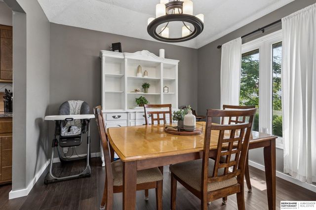 2127 Mayfair Drive, Omaha, NE 68144