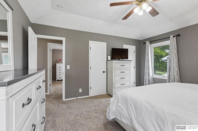 2127 Mayfair Drive, Omaha, NE 68144