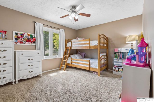 2127 Mayfair Drive, Omaha, NE 68144