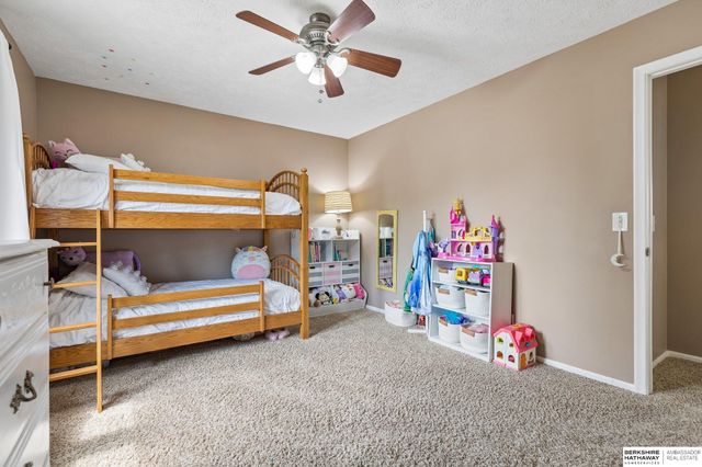 2127 Mayfair Drive, Omaha, NE 68144