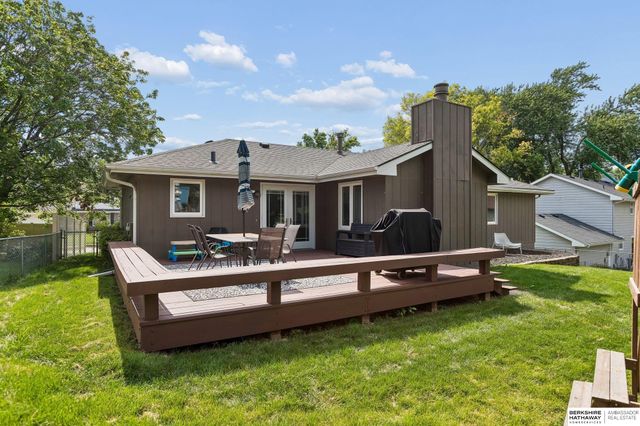 2127 Mayfair Drive, Omaha, NE 68144