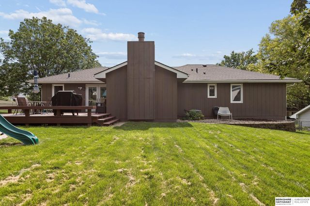 2127 Mayfair Drive, Omaha, NE 68144