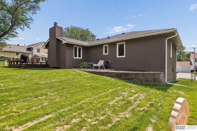 2127 Mayfair Drive, Omaha, NE 68144