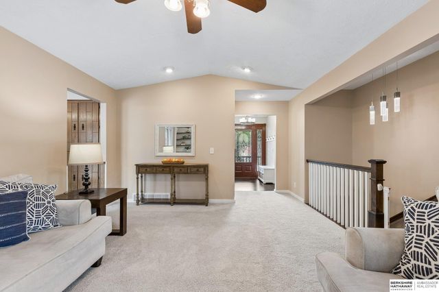 2127 Mayfair Drive, Omaha, NE 68144